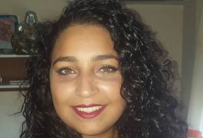 امرأة تتمزق إلى نصفين مباشرة بعد إنجاب ابنتها!