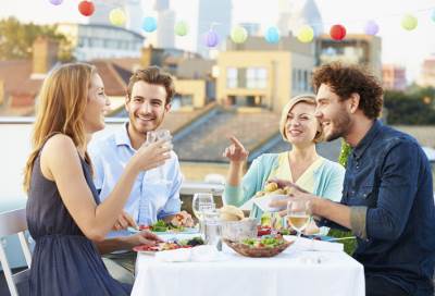 الأكل والجلوس وحتى النوم .. يحرق سعراتك الحرارية