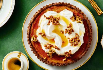 في موسم الهالويين .. إليك تارت اليقطين بكريمة الشيا