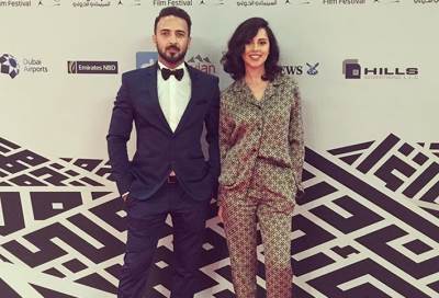 ياسمين رئيس عن إطلالتها فى مهرجان دبى : "بيجامتى الجميلة لسه عاملة مشاكل"