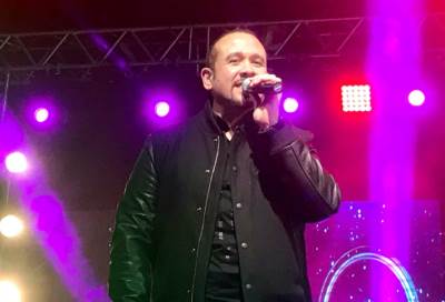 بالصور .. هشام عباس وأحمد جمال يشعلون مدينتى