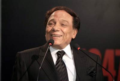 عادل إمام صحفي وروائي في مسلسله الرمضاني "عوالم خفية"