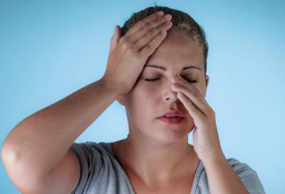 عالجي الجيوب الأنفية بماء البحر واللافندر والكافور