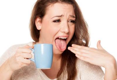 كيف تتخلص من حرقة الفم بعد تناول الأطعمة الحارة؟