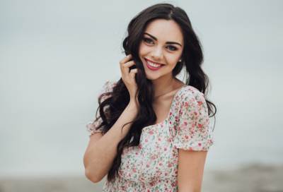 لغة الورود  تسيطر على الأزياء والجواهر