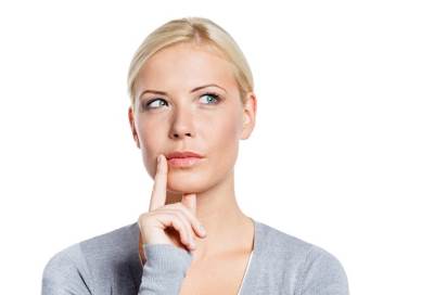 الملح والسكّر لتخلّصي يديك من روائح السمك والثوم والبصل في دقائق