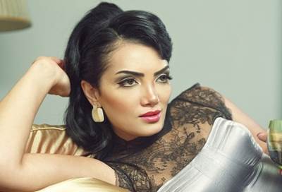 أول تعليق من حورية فرغلي بعد عملية ترميم أنفها للمرة الثامنة