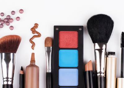 منتجات التجميل تساعد على تلوث الهواء