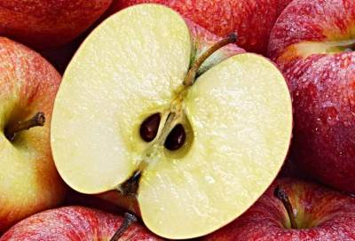 إحذري بذور التفاح فهي قاتلة