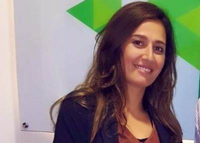 حلا شيحة تحذف صورها وتغلق التعليقات وتعود إلى زوجها