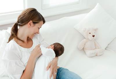 مد فترة الرضاعة الطبيعية لأكثر من 6 أشهر يقلل الإصابة بأمراض الكبد