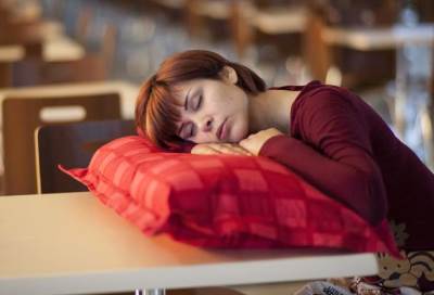 النوم القصير يزيد من مخاطر الجفاف