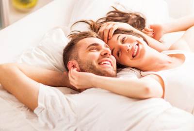حصول الزوجة على النشوة الجنسية يرفع نسب حملها بنسبة 15%