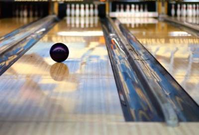 هذه الفوائد من رياضة البولينج سوف تدهشك