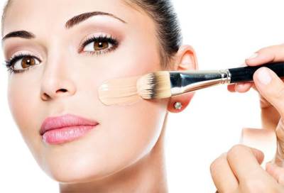 ثلاث طرق لتطبيق كريم الأساس