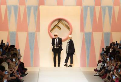 بالصور .. أزياء فندي للربيع والصيف