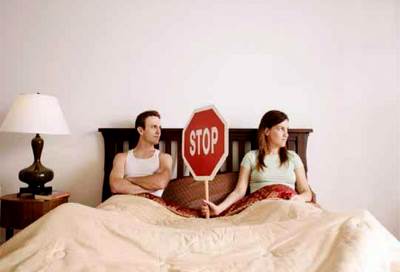 شاهد .. زوجة تطالب بمنع زوجها من ممارسة الجنس معها لمدة 20 عاماَ .. لهذا السبب؟!