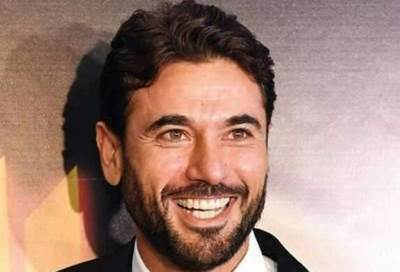 مي العيدان تستغل هذه الصورة لتسخر من النجم أحمد عز