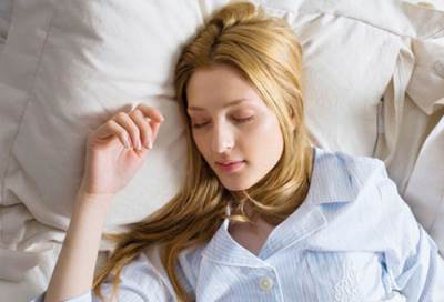 النوم الكثير أو القليل يؤثر سلباً على نسبة السكر فى الدم