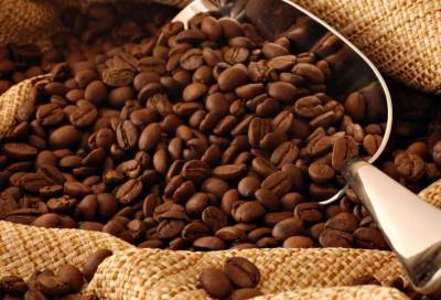 رجل مصاب بالسكر يرفض عملية بتر قدمه ويستخدم القهوة لعلاج الجروح