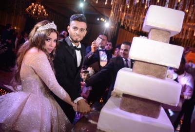 شاهد .. حفل زفاف لاعب النادى الاهلى صلاح محسن