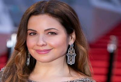 شاهد .. ريا أبي راشد بصحبة ذا روك بجزر هاواى بأمريكا