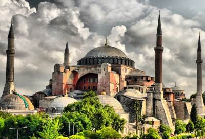 الشيشان تفتتح أضخم وأجمل مسجد في أوروبا