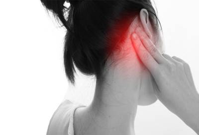 الصداع خلف الأذن: الأعراض والأسباب والعلاج