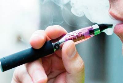  "مرض نادر" مرتبط بالسجائر الإلكترونية .. تعرف علية!