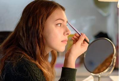 نصائح بسيطة للحصول على ماكياج مثالي