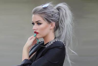 صبغات الشعر كثيرة .. إليك أجدد الألوان