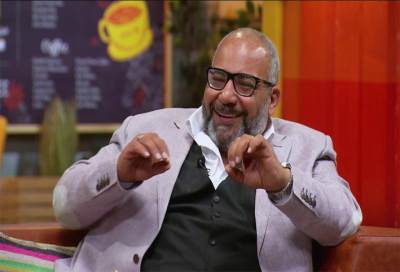 بسبب كورونا... أحمد فهمي ساخرا: ابتعدوا عن بيومي فؤاد