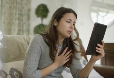 تعرفي على  وسيلة ضحايا كورونا فى إيطاليا لوداع أحبائهم قبل الموت