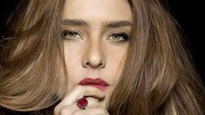 شاهد .. نيللي كريم تشعل السوشيال ميديا بهذه الرقصه