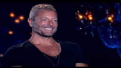 مراتي مزة ولازم أفرجها للناس.. هذا ماقاله تامر هجرس عن زوجته ويتصدر جوجل بعد تصريحاته الجريئة