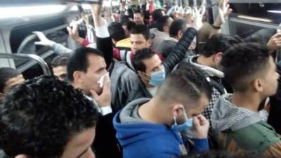 بعد تزايد الإصابات .. كيف تحمي نفسك من فيروس كورونا في المواصلات؟