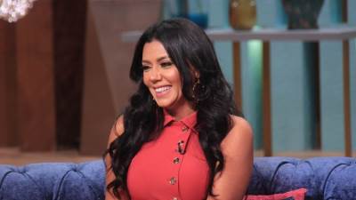 شاهد .. رانيا يوسف تخطف الأنظار بفستان أسود