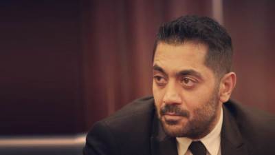 أحمد فلوكس يستعرض لياقته البدنية في الجيم