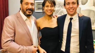 بالصور .. ابنة علي الحجار فى عقد قرانها..!