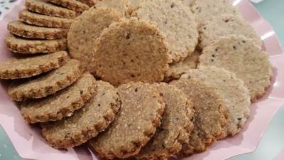 طريقة عمل بسكويت الجبنة للرجيم..!