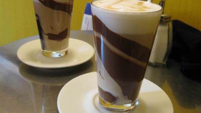 احذرِ تناول مشروب الكاكاو باللبن .. تعرفي على السبب