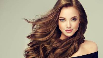 وصفة الجيلاتين وخل التفاح وإكليل الجبل لتغذية الشعر