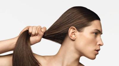 وصفة طبيعية تمنع تساقط الشعر وإنباتة بسرعة مذهلة..!