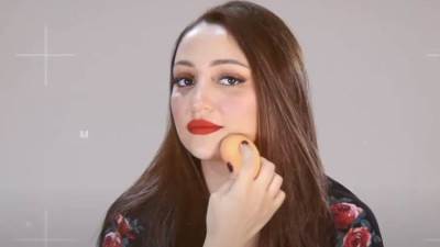 بالفيديو .. البلوجر رضوى أحمد تكشف عن أهم 5 أسرار لجعل العطر يدوم طويلا