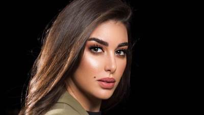 شاهد .. ياسمين صبري تستعرض لياقتها فى الجيم