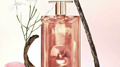 لامرأة تخلق قوانين نجاحها بنفسها وعطرها هو Lancome Idole L’Intense