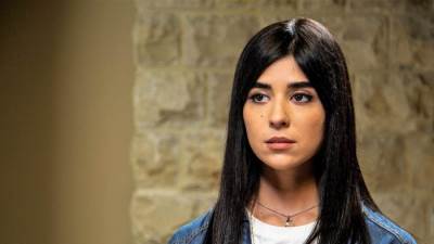 بطريقة الأجانب .. فنان يعرض الزواج على زينة مكي في الجيم