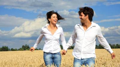 أوضاع للعلاقة الحميمة تساعدك لحدوث حمل.. تعرفي عليها