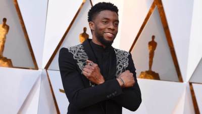 ما هو سرطان القولون الذي أودى بحياة الممثل الأمريكي تشادويك بوسمان؟