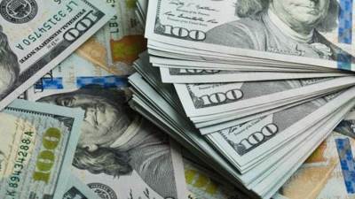 أمريكي ونجله ربحا 5 مليارات دولار في ليلة واحدة..!